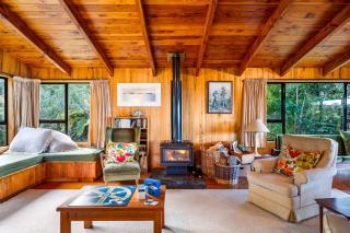 Lake View Lodge - Taupo Holiday Home - Kuratau - 6