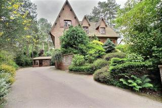 Annonce professionnelle. Jolie maison de vacances 4 chambres avec jardin à proximité de la plage, pour 8 personnes. WIFI - Hardelot-Plage - 8