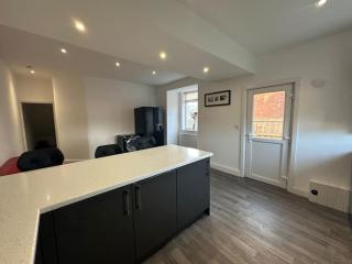 Spacious 5 bedroom house in Prestatyn, North Wales - Prestatyn - 9