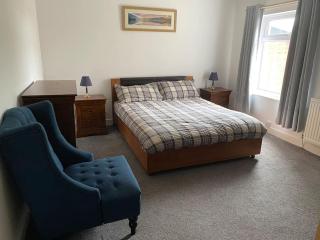 Spacious 5 bedroom house in Prestatyn, North Wales - Prestatyn - 1