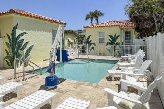 1 - Island Paradise Cottages - Sweet Jasmine - St. Pete Beach - 2