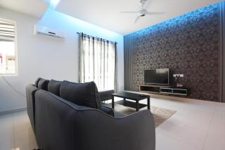 Shamrock Beach Villas 9 Seaview - George Town - 6