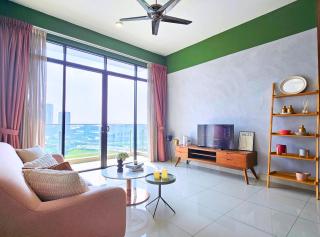 Conezion Near IOI City Mall, MAEPS Serdang, Putrajaya by Cloud Host - 4