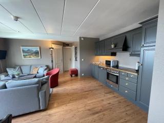 Central Apartment with 3 Bedrooms and Balcony - Beitostøl - 4