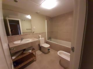 Apartamento de dos dormitorios y un baño con piscinas y jardines cercano a la playa - Estepona - 7