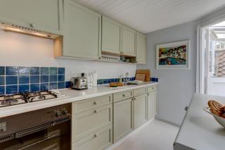 The White Cottage - Woodstock - 5