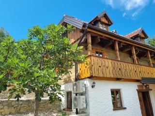 Villa Karolina - - 6