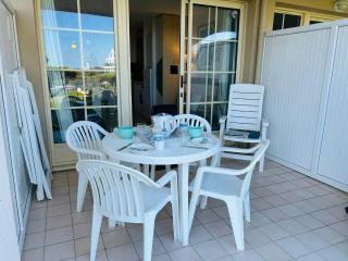 "LA GOELETTE" Appartement en rez de jardin, vue port et mer, 4 personnes, accès piscines gratuit - Talmont - 5