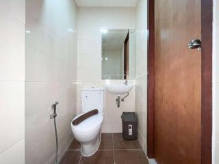 Scenic Studio Room Apartment Vida View Makassar By Travelio - Pampang - 4