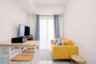 Modern Look and Comfy 2BR at Vasaka Solterra Apartment By Travelio - Jakarta - 1