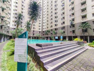 Spacious 2BR at Apartment Gateway Ahmad Yani Cicadas By Travelio - Bandung - 4