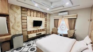 Royal Luxury inn Hotel - Skardu - 1