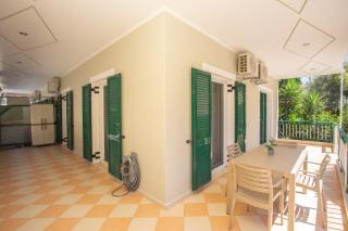 Melissa Zoe House - Vasiliki - 2
