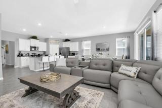 Luxury 6 Bed Private Pool Home In Solterra Resort home - Davenport - 8