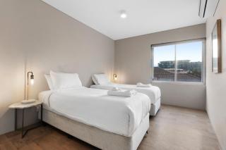Charming 2BR Loft with Balconies near Bondi Beach - Sidney - 1
