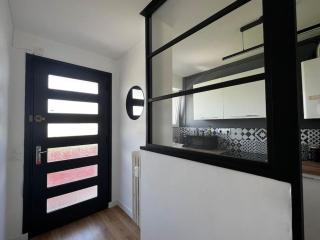 T2 lumineux refais à neuf avec parking ! - Lorient - 9