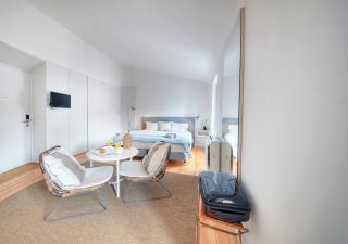 Canaan Lifestyle Apartments Lisbon Combro 77 2I by Get Your Stay - 1