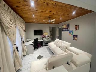 Newlands Comfortable Abode - Johannesburg - 0