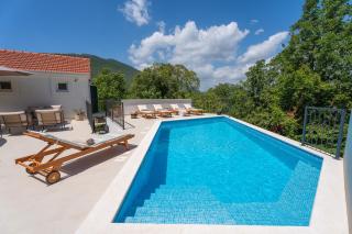 NEW! Villa AmaRosa - heated pool with hydromassage - Zadvarje - 8