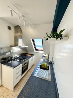 Charming Sea Front 3 Bedroom Apartment - incredible views! - L'Ametlla de Mar - 2