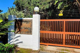 Milkwood Lodge 12 - Sleeps 8 - Port Edward - 9