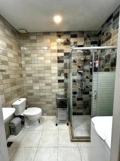 Pirosmani 18D, 14 Floor - Batumi - 4