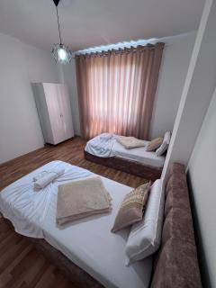KEDA's-Guesthouse - Pogradec - 8