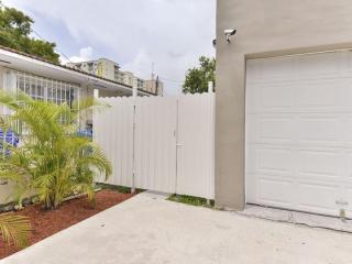 Coral Gables Area Hidden GEM with Private Garden - Miami - 3