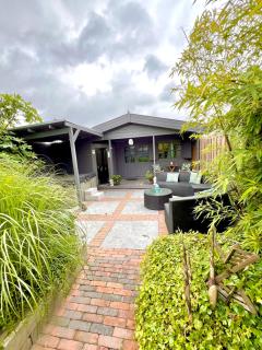 Buddha style family house & jacuzzi & sauna near Amsterdam - 1