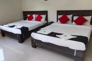 Jagdish Deluxe Hotel - 3