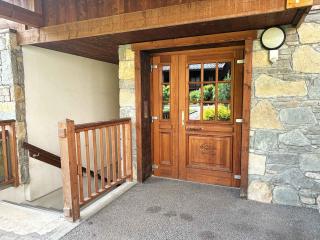 Appartement de charme avec terrasse, piscine et parking, proche centre et arrêt ski-bus - FR-1-624-105 - Samoëns - 2