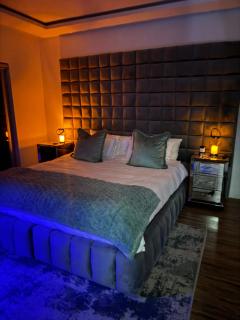 Boutique Home, The Peak of Luxury - 7