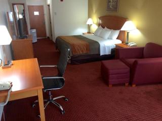 Comfort Inn & Suites Chesapeake - Portsmouth - 5