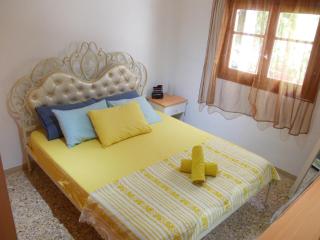 Right on the beach- BEACHFRONT-Best unit -Paros - Aliki - 9