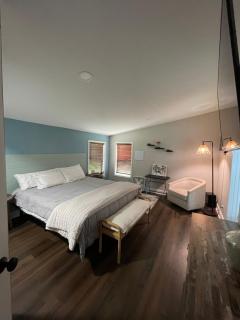 Serenity away from the big city - - 9