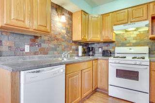 Three Bears Resort Adventure Base with Lake Access - 4