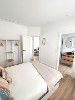 Bilbao Urban Loft Apartment - 9