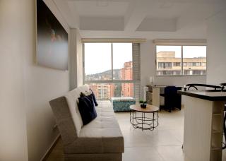 Elegante Apto en el Poblado! Vista Fabulosa - 7