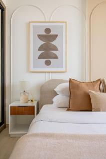 GuestReady - Charming haven at Binghatti Crest - Dubai - 1
