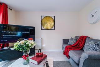 Heywood House - Contractor stays by Niji Short Stays - 3