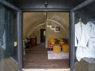 Foxes Den - South Cerney - 8
