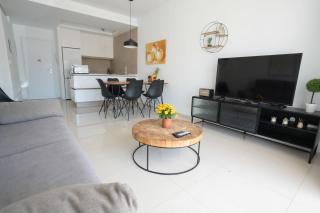 Helgafell Superior Courtyard Suite - Ciudad Quesada - 7