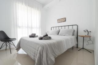 Helgafell Superior Courtyard Suite - Ciudad Quesada - 6