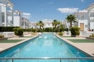 Helgafell Superior Courtyard Suite - Ciudad Quesada - 9