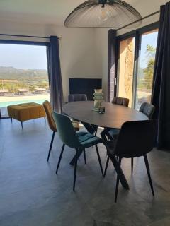 Casa Albitru, piscine, vue mer et montagne - Figari - 9