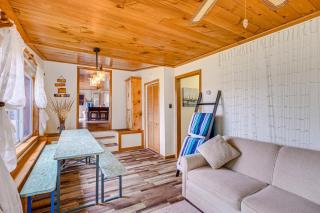 Charming Clam Lake Cottage with Dock and Deck! - Bellaire - 1