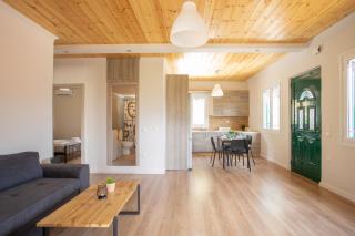 Billy's Luxury Apartment - Vlikhon - 0