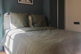 Pretty Parisian cocoon in rue de Lévis - 1