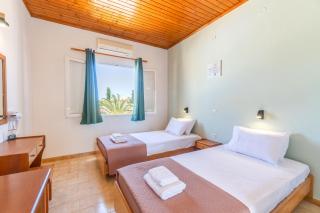 Sandy Beach Complex by Konnect - Poolside Studios & Seaside Apartments - Kavos - 8