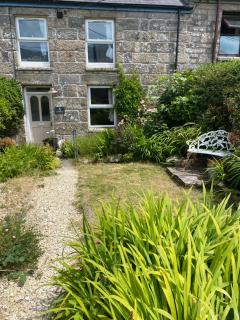 The Painter’s Retreat - 2